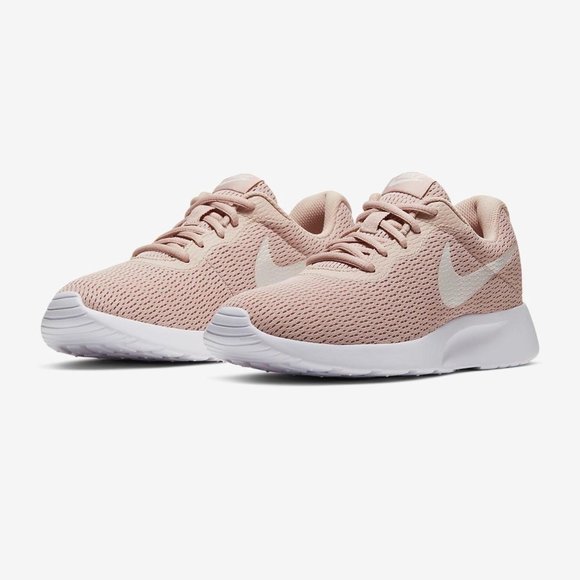 nike tanjun beige